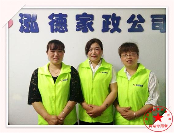 混合喂養，合理安排母乳和奶粉的時間。新野哪有月嫂培訓？