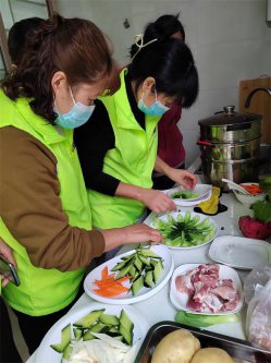 南陽月嫂泓德家政公司_月嫂涼菜培訓